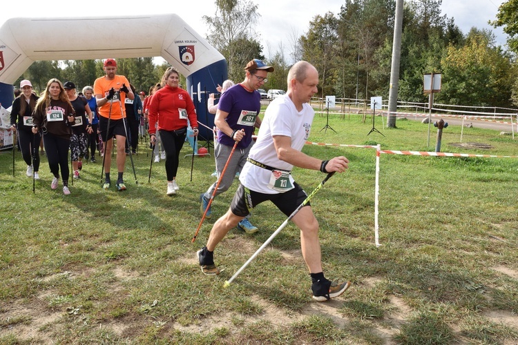 Charytatywne bieganie w Bąkowie
