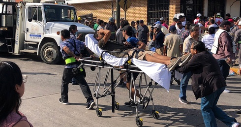 Meksyk. 10 osób zginęło, gdy zawalił się dach kościoła
