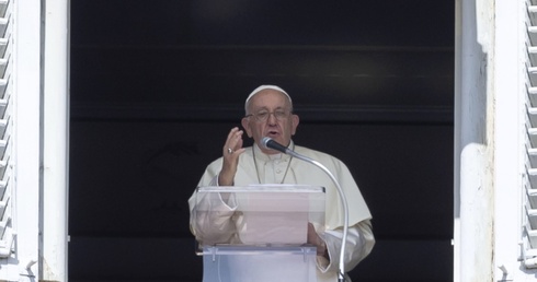 Papież odpowiada na Dubia pięciu kardynałów