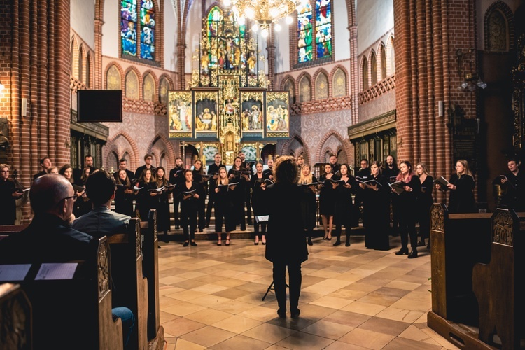 Koncert zgromadził liczną publiczność.