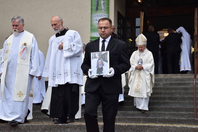 Pogrzeb o. Jana Tymińskiego, zmartwychwstańca