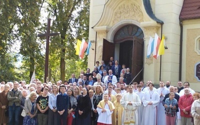 Historia parafii Wniebowzięcia NMP w Polanicy-Zdroju rozpoczęła się krótko przed I wojną światową. 