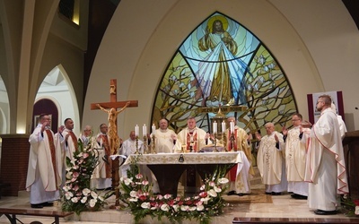Wrocław-Biskupin. Dziękczynienie za 20-lecie parafii pw. św. Faustyny