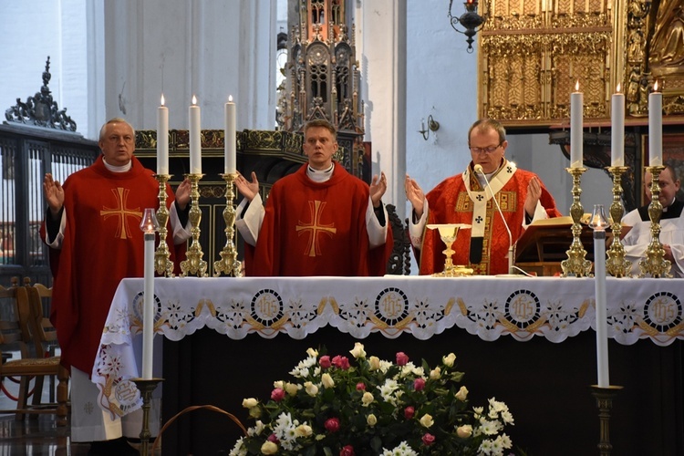 Poświęcenie sztandaru Komendy Miejskiej Państwowej Straży Pożarnej w Gdańsku