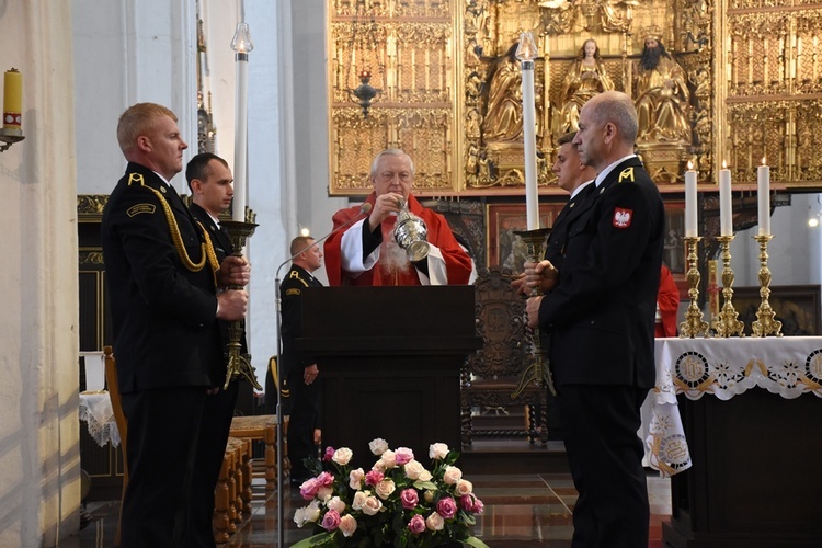Poświęcenie sztandaru Komendy Miejskiej Państwowej Straży Pożarnej w Gdańsku