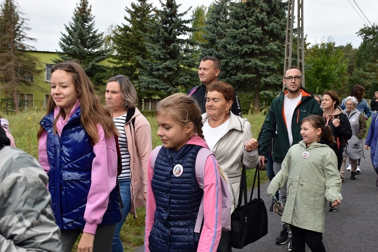 Piesza pielgrzymka z Brzegu Dolnego do Łososiowic 2023