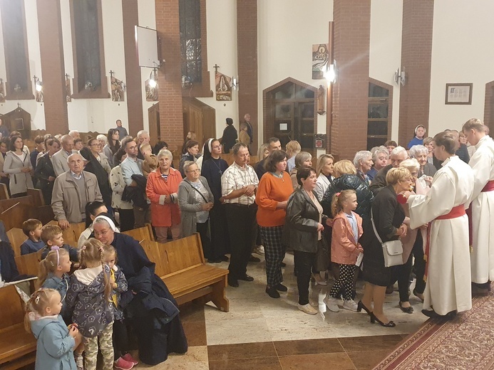 Brzesko. Wprowadzenie relikwii św. Matki Teresy z Kalkuty