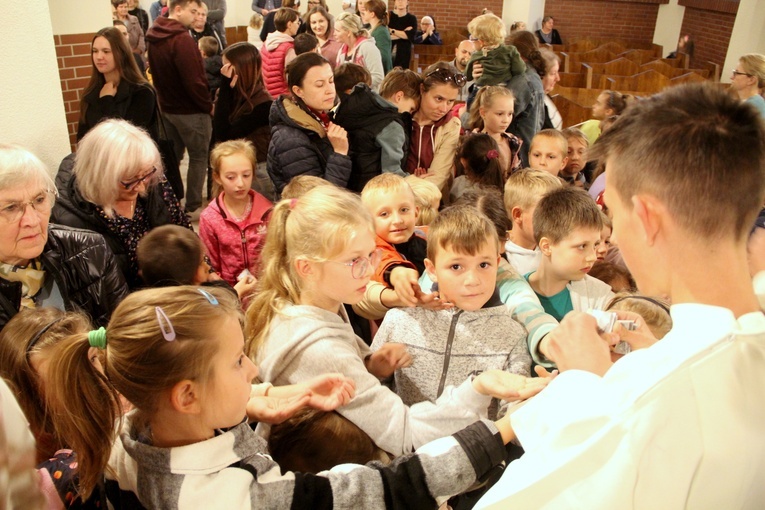 Brzesko. Wprowadzenie relikwii św. Matki Teresy z Kalkuty