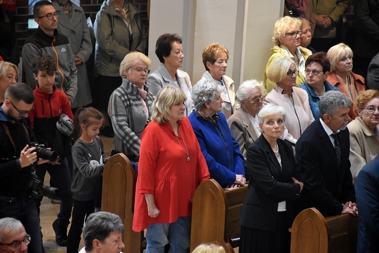 Poświęcenie kościoła pw. NMP Fatimskiej w Oleśnicy