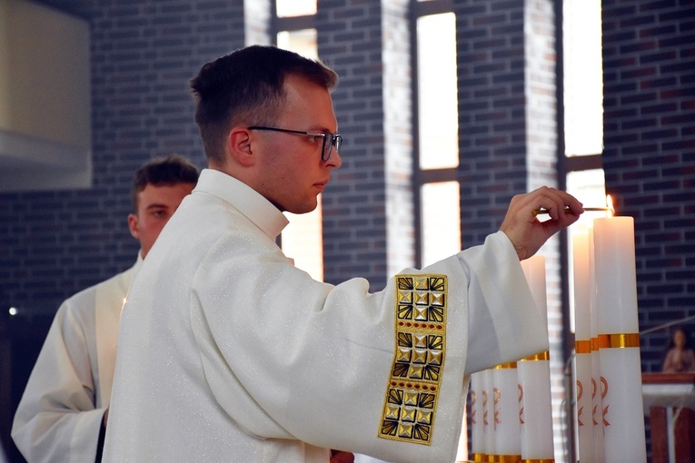 Poświęcenie kościoła pw. NMP Fatimskiej w Oleśnicy