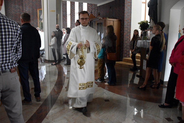 Poświęcenie kościoła pw. NMP Fatimskiej w Oleśnicy