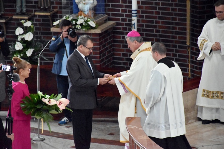 Poświęcenie kościoła pw. NMP Fatimskiej w Oleśnicy