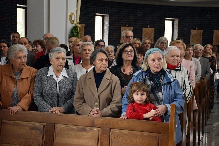 Poświęcenie kościoła pw. NMP Fatimskiej w Oleśnicy