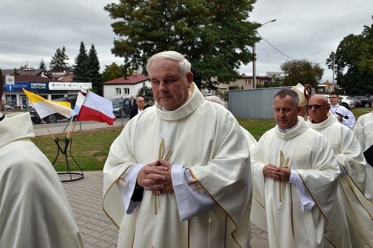 Poświęcenie kościoła pw. NMP Fatimskiej w Oleśnicy