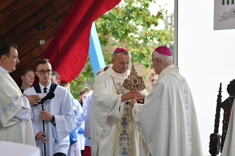 Pielgrzymka różańcowa do Rokitna
