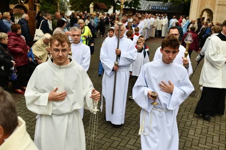 Pielgrzymka różańcowa do Rokitna