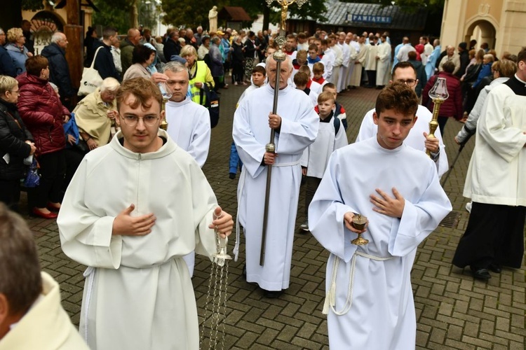 Pielgrzymka różańcowa do Rokitna