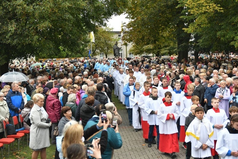 Pielgrzymka różańcowa do Rokitna