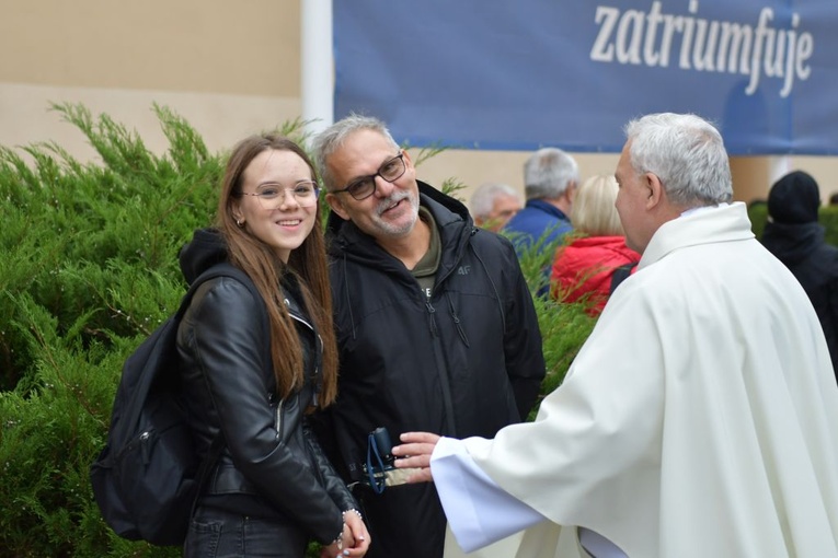 Pielgrzymka różańcowa do Rokitna