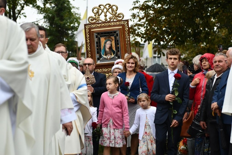 Pielgrzymka różańcowa do Rokitna