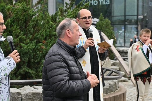 Męski Różaniec na Krupówkach 