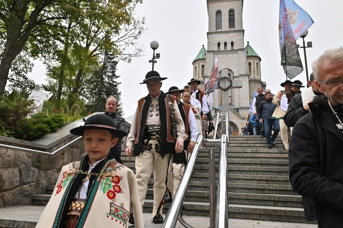 Męski Różaniec na Krupówkach 