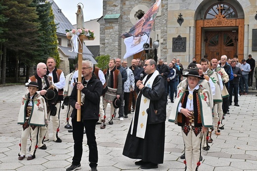 Męski Różaniec na Krupówkach 