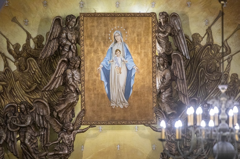 Sanktuarium Matki Bożej Różańcowej - Pośredniczki Wszelkich Łask w Piasecznie