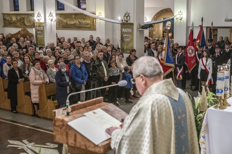 Sanktuarium Matki Bożej Różańcowej - Pośredniczki Wszelkich Łask w Piasecznie