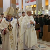 Kard. Stanisław Dziwisz przewodniczył uroczystościom w sanktuarium Matki Bożej Latyczowskiej w Lublinie.