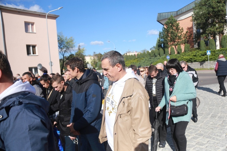 Różaniec dla życia w Mielcu