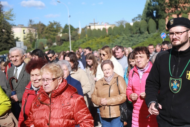 Różaniec dla życia w Mielcu