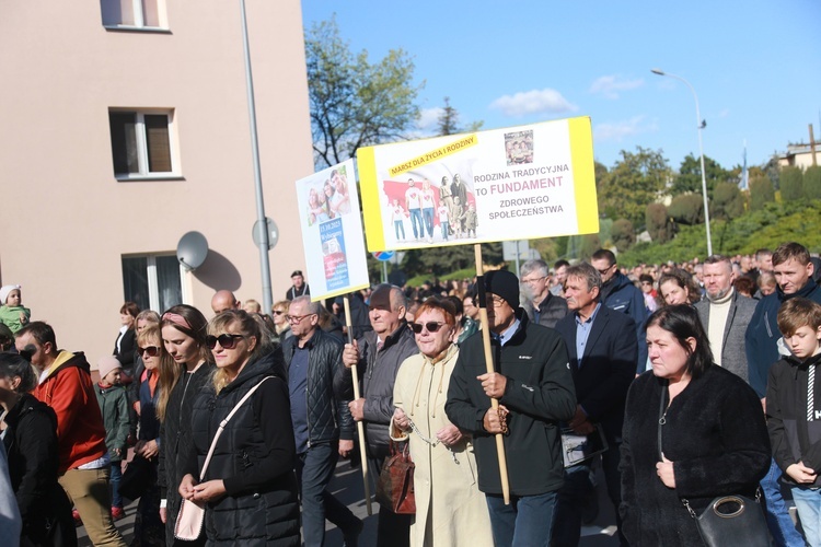 Różaniec dla życia w Mielcu