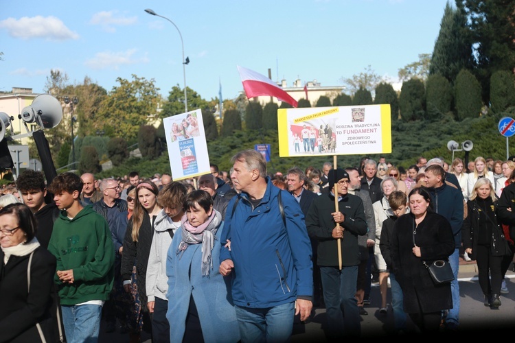 Różaniec dla życia w Mielcu