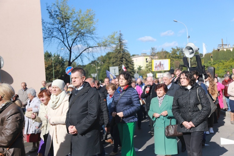 Różaniec dla życia w Mielcu