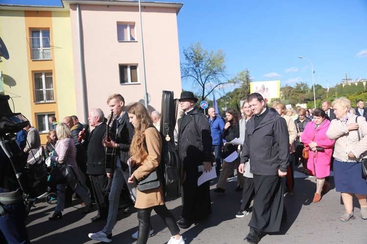 Różaniec dla życia w Mielcu