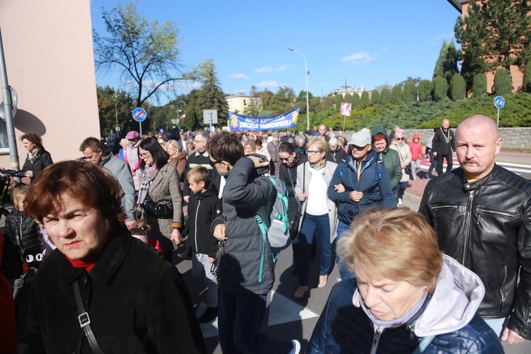 Różaniec dla życia w Mielcu