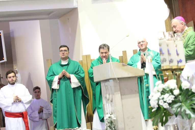 Różaniec dla życia w Mielcu