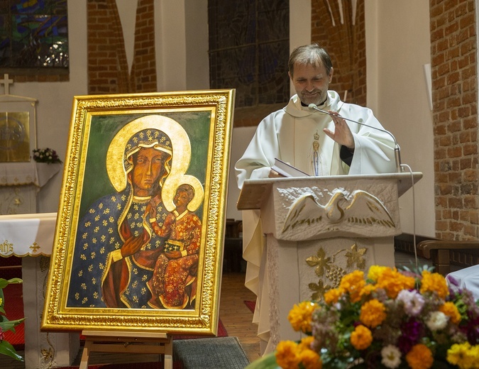 Wprowadzenie obrazu do karlińskiego kościoła, cz. 2