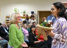 Janina Englert patronką czytelni na Targówku