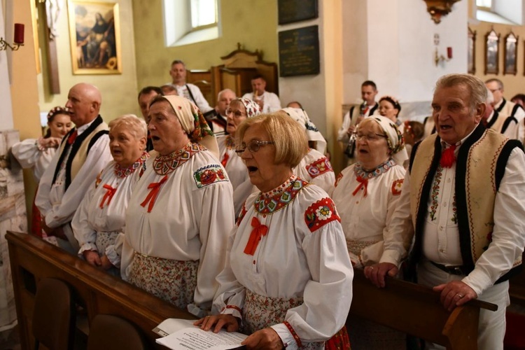 Żagańskie Jodełki śpiewają i tańczą już 20 lat