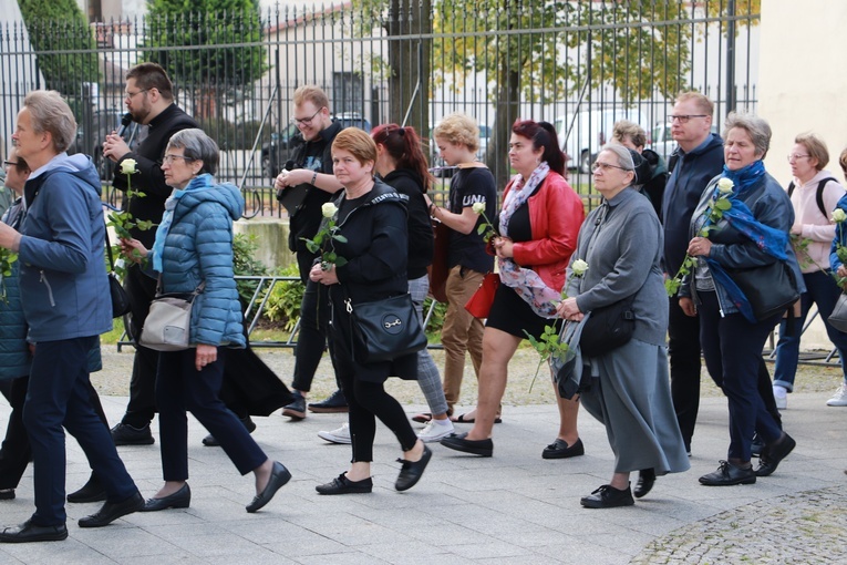 X Diecezjalna Pielgrzymka Kobiet "Przy sercu Maryi" - wędrówka