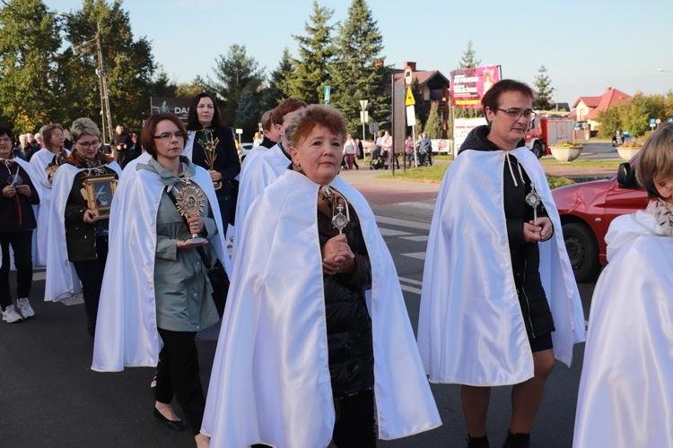 X Diecezjalna Pielgrzymka Kobiet "Przy sercu Maryi" - wędrówka