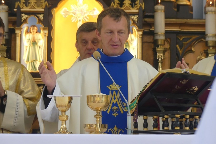 Poświęcenie kościoła Matki Bożej Szkaplerznej w Godziszce