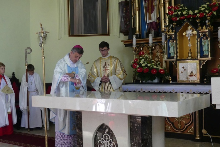 Poświęcenie kościoła Matki Bożej Szkaplerznej w Godziszce