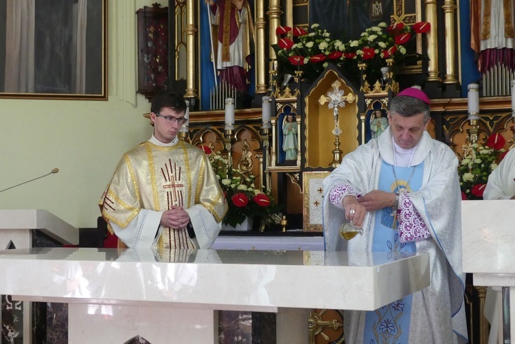 Poświęcenie kościoła Matki Bożej Szkaplerznej w Godziszce