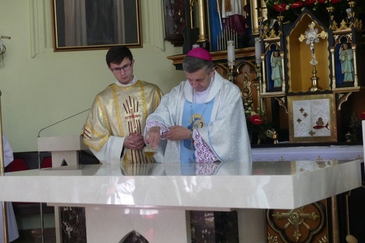 Poświęcenie kościoła Matki Bożej Szkaplerznej w Godziszce