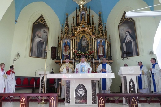 Poświęcenie kościoła Matki Bożej Szkaplerznej w Godziszce