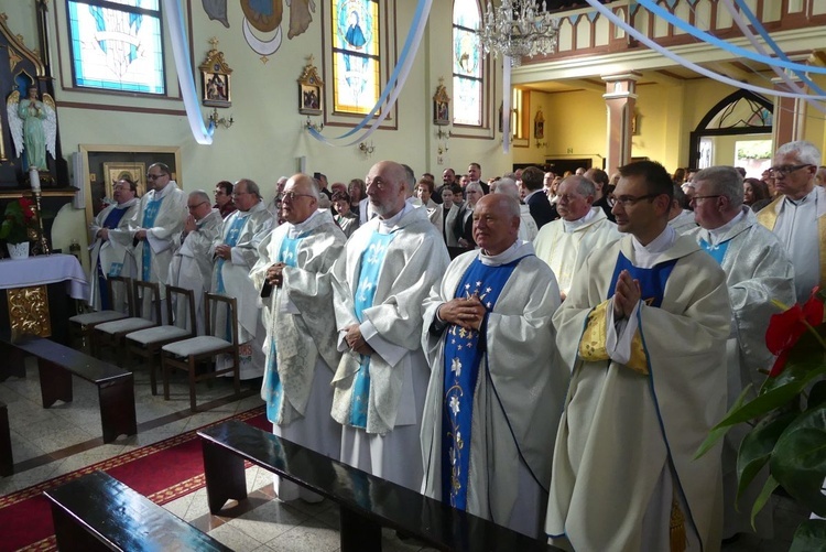 Poświęcenie kościoła Matki Bożej Szkaplerznej w Godziszce