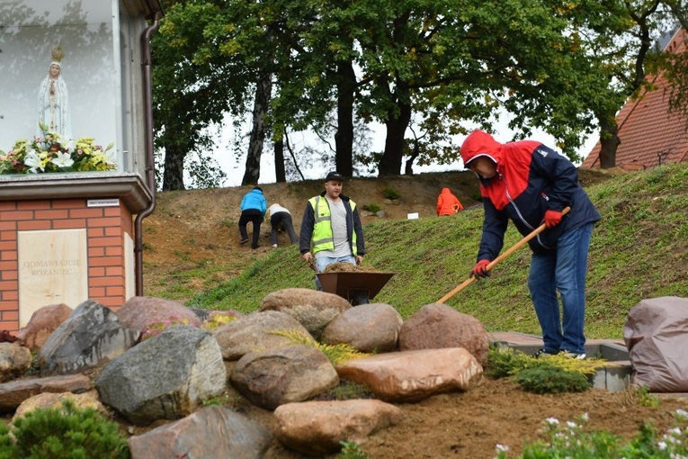 Powrót zieleni na Szmaragdowe Wzgórze